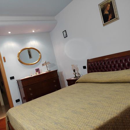 فيلا 100 Passi Castelbuono Experience المظهر الخارجي الصورة